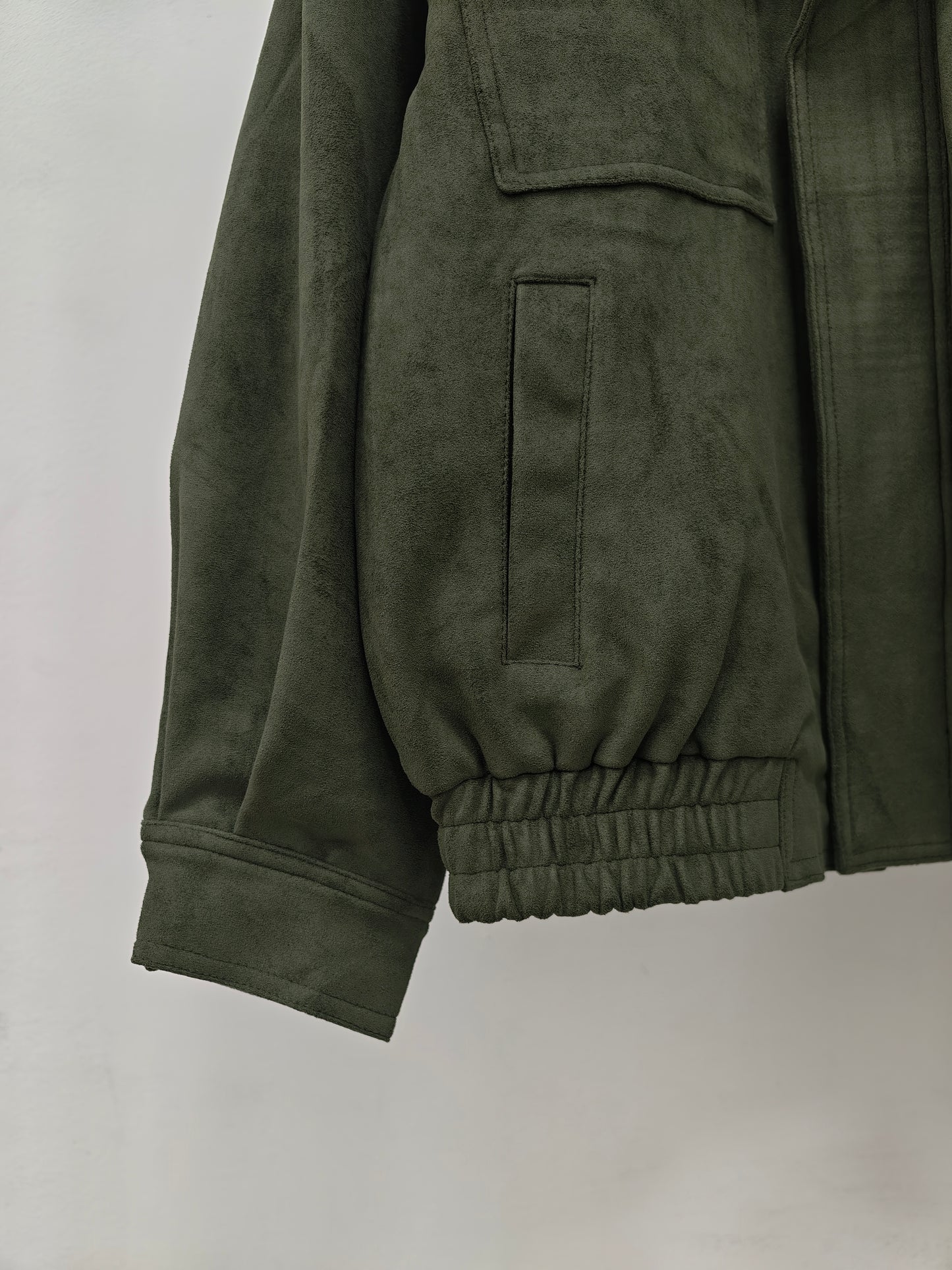 Women’s Army Green Faux Suede Jacket – Cropped Utility Style, Structured Minimalist Outerwear for Daily Wear