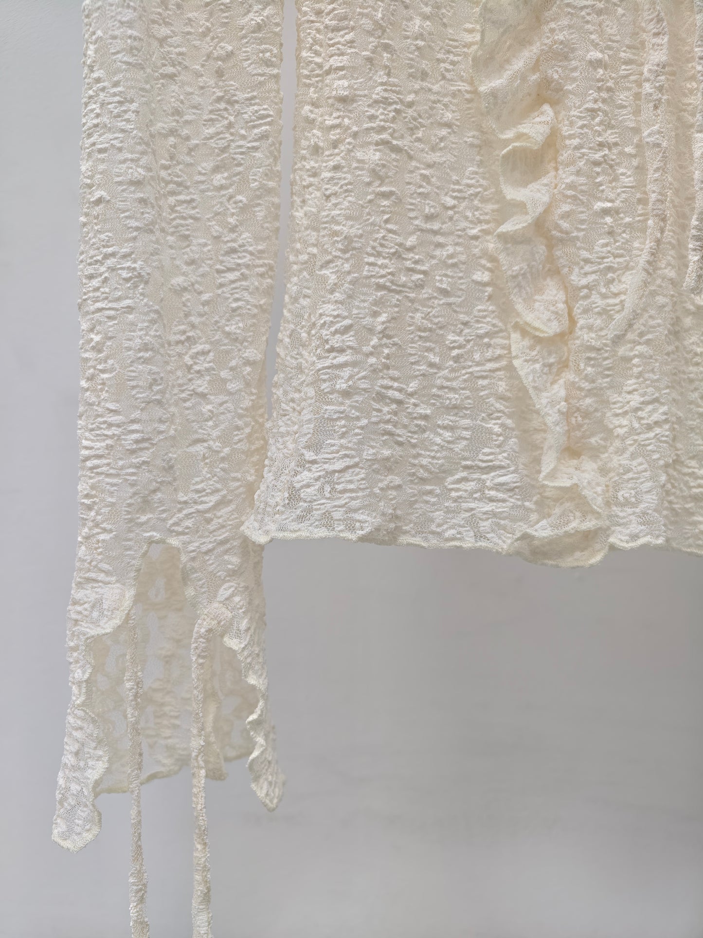 Women’s Ruffled Lace Top – Sheer Romantic Blouse, Elegant Vintage-Inspired Statement Style for Daily Wear