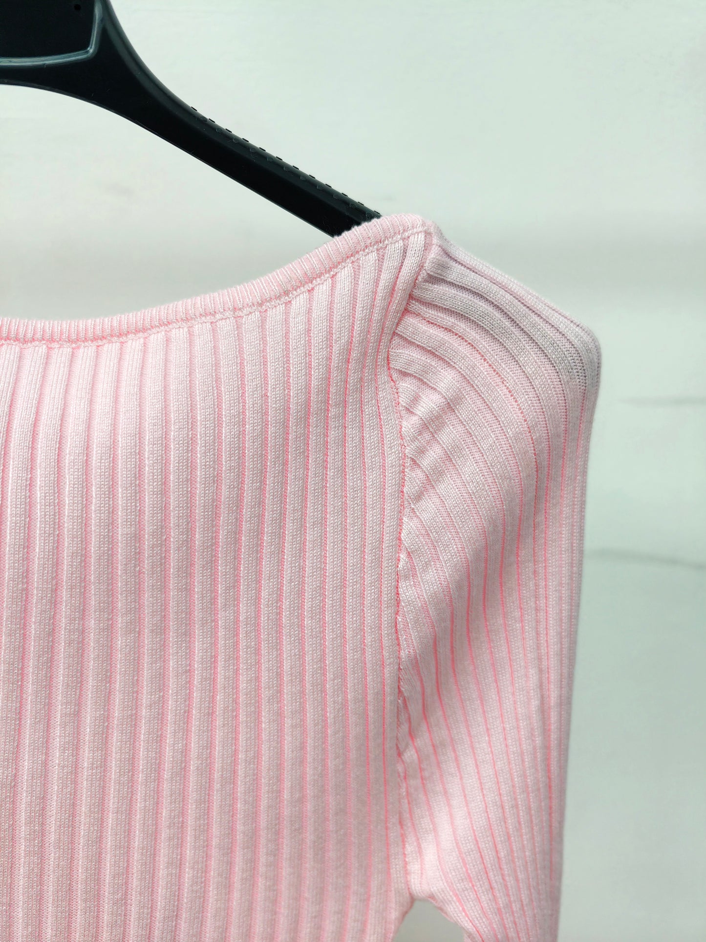 Women’s Ribbed Knit Long Sleeve Maxi Dress – Elegant Bell-Sleeve Bodycon Dress, Minimal Chic Statement for Everyday & Occasion Wear