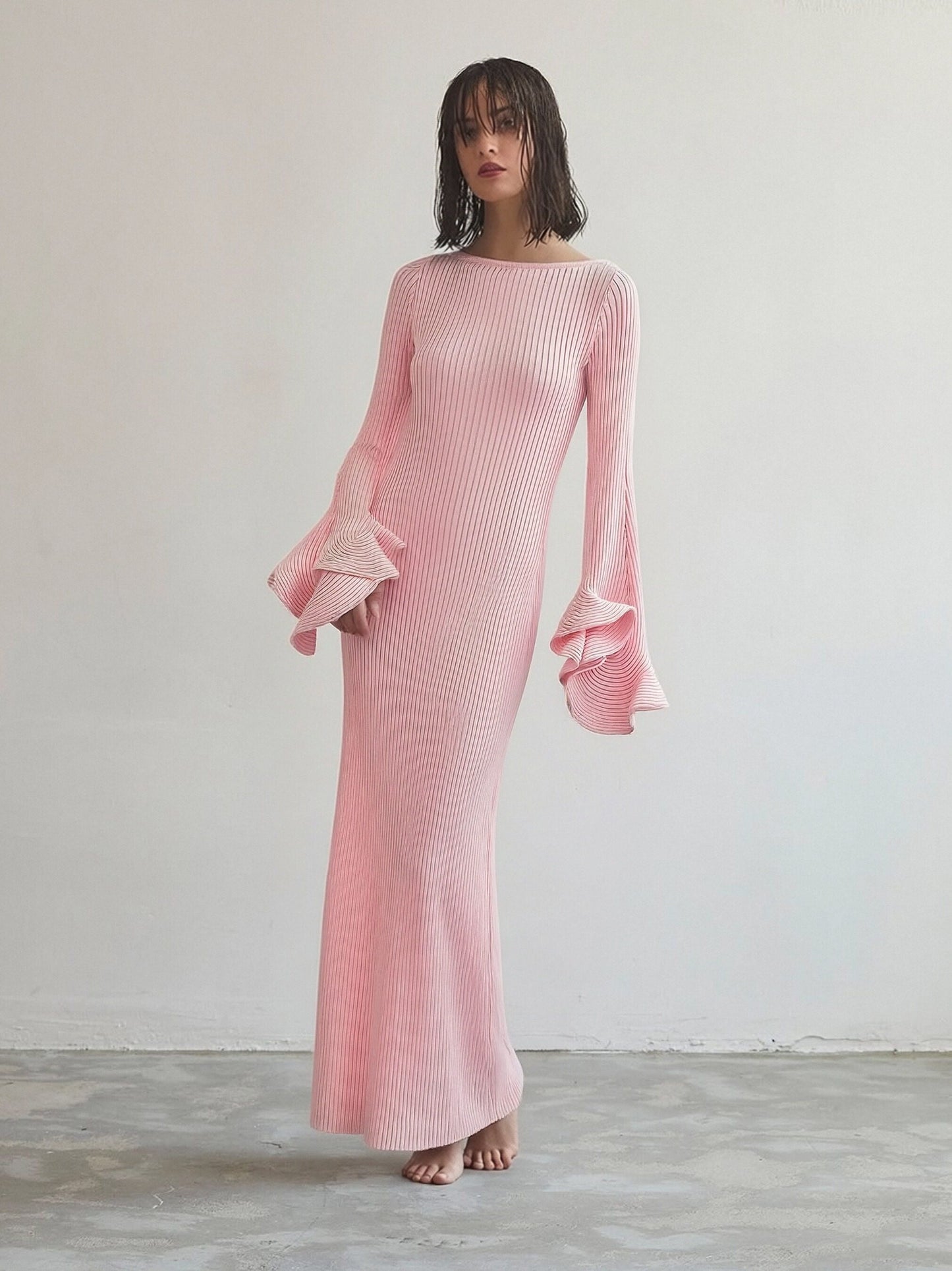 Women’s Ribbed Knit Long Sleeve Maxi Dress – Elegant Bell-Sleeve Bodycon Dress, Minimal Chic Statement for Everyday & Occasion Wear