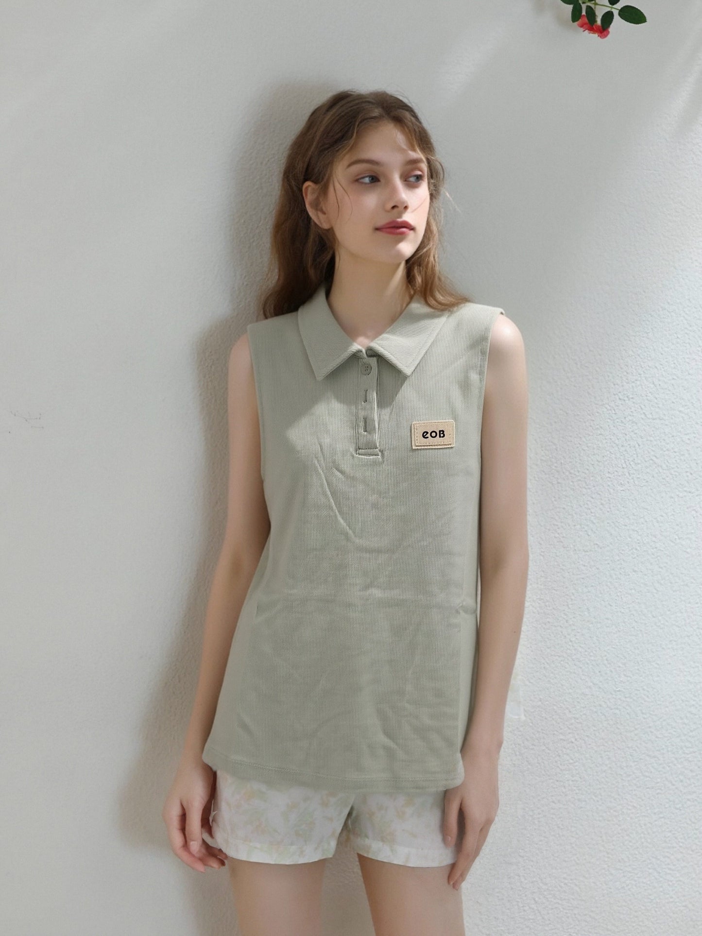 Women’s Sleeveless Ribbed Polo Top – Slim Fit Button-Front Tank with Classic Collar, Minimalist Casual Summer Basic