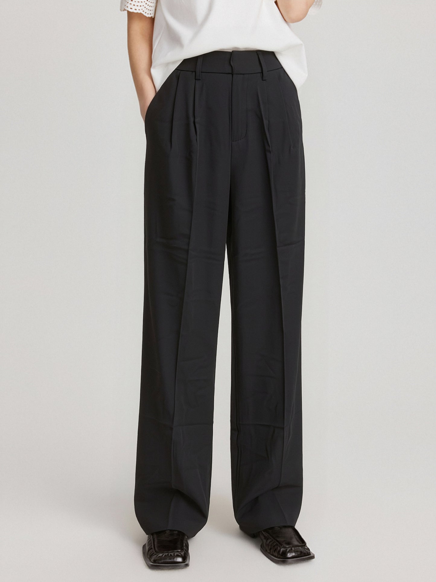Women’s High Waisted Wide Leg Trousers – Minimalist Tailored Straight Pants with Pleated Front, Elegant Office Style Slacks