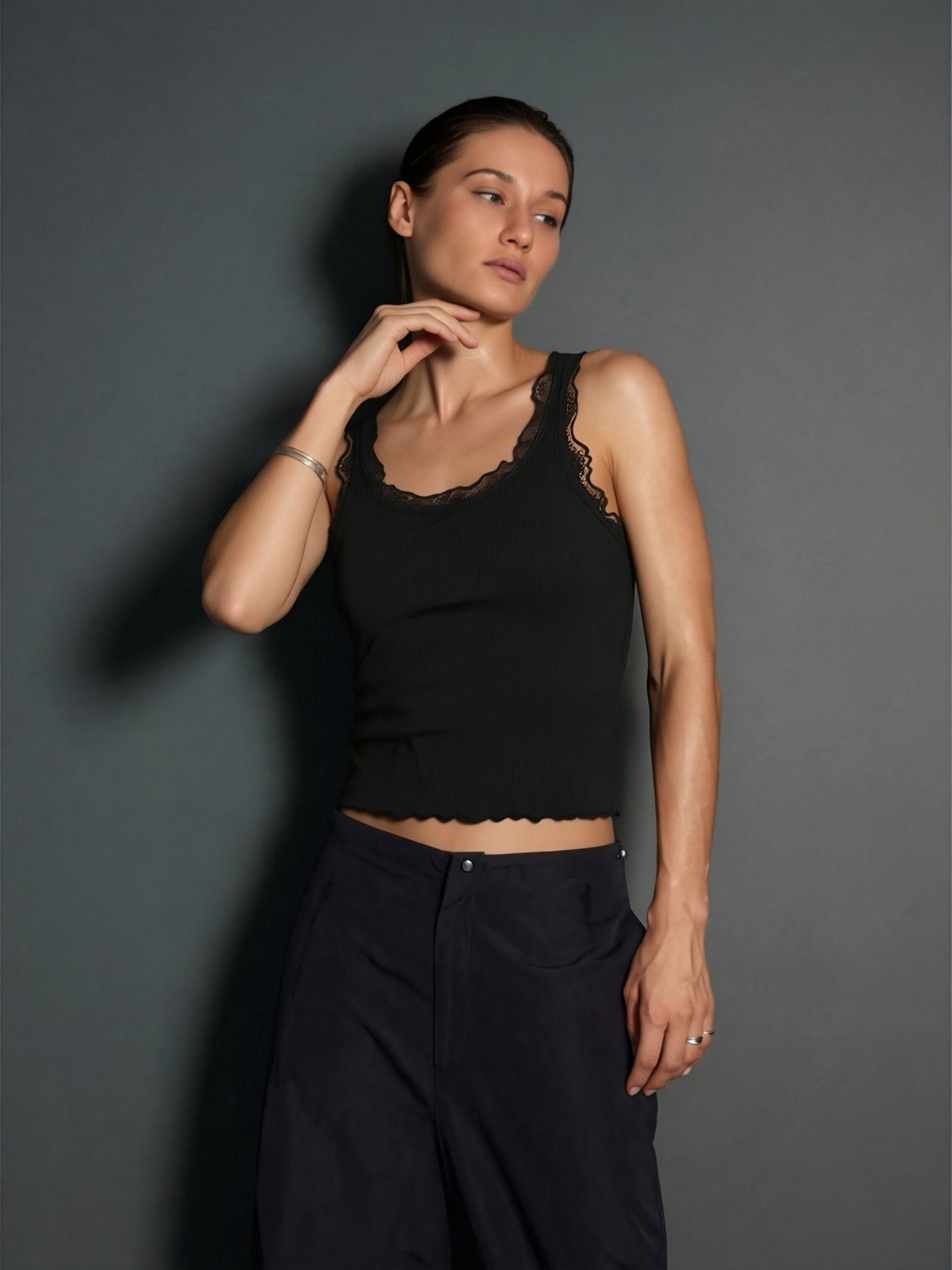 Women’s Lace Trim Tank Top – Ribbed Slim Fit Camisole Basic Layering Top