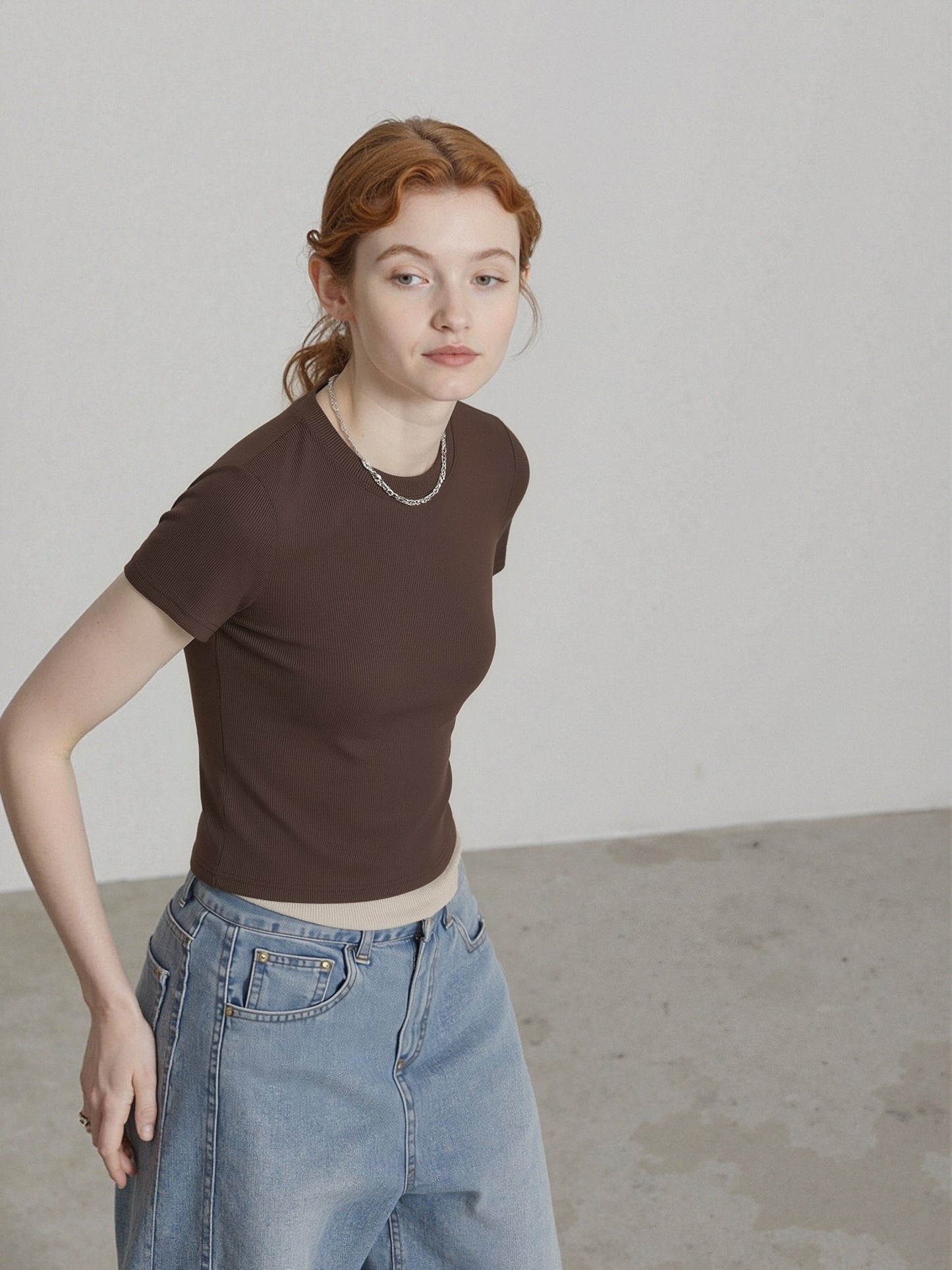 Ribbed Crew Neck T-Shirt – Slim Fit Stretch Basic Tee