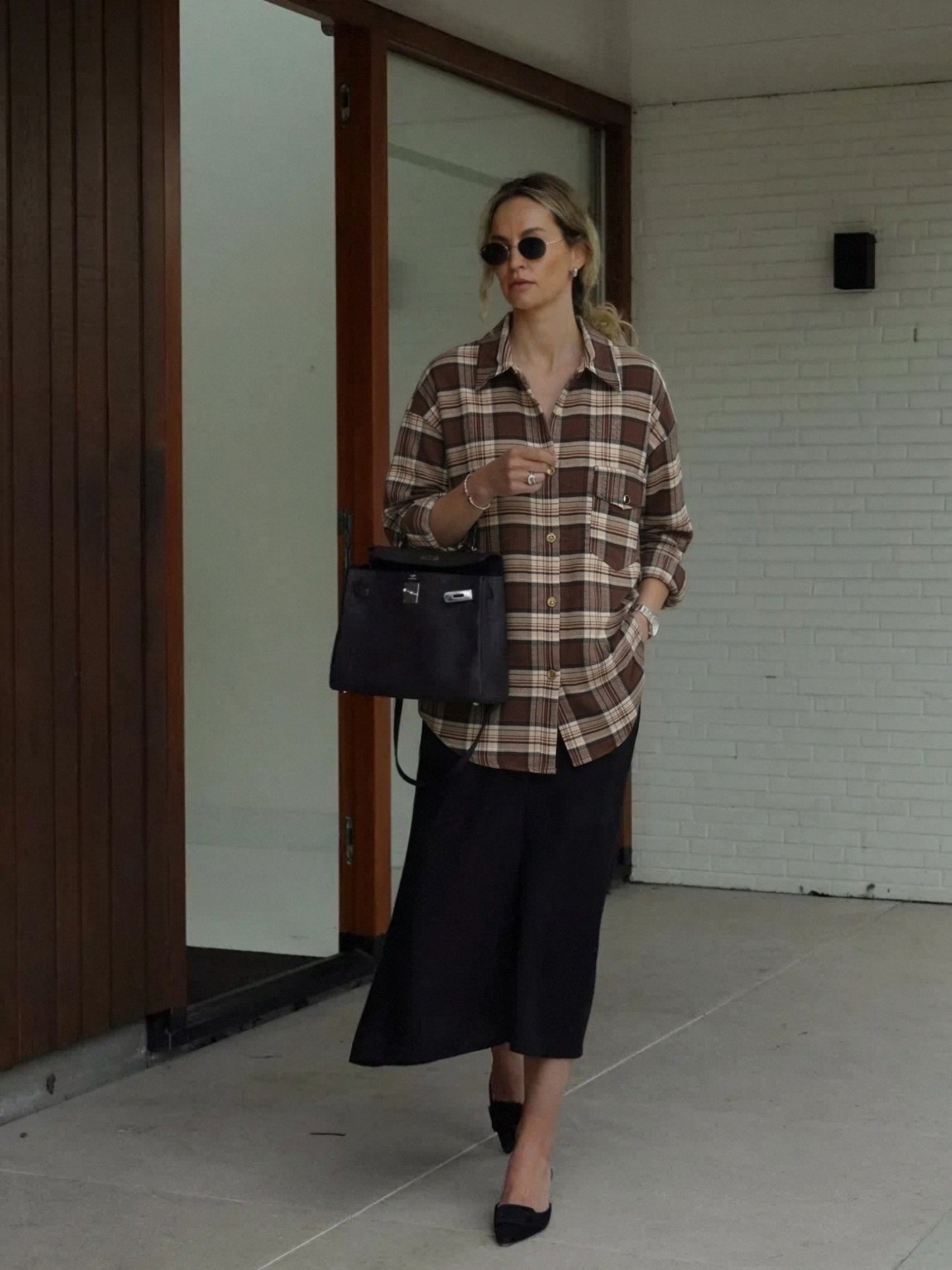 Women’s Oversized Plaid Shirt – Casual Check Long Sleeve Button-Up