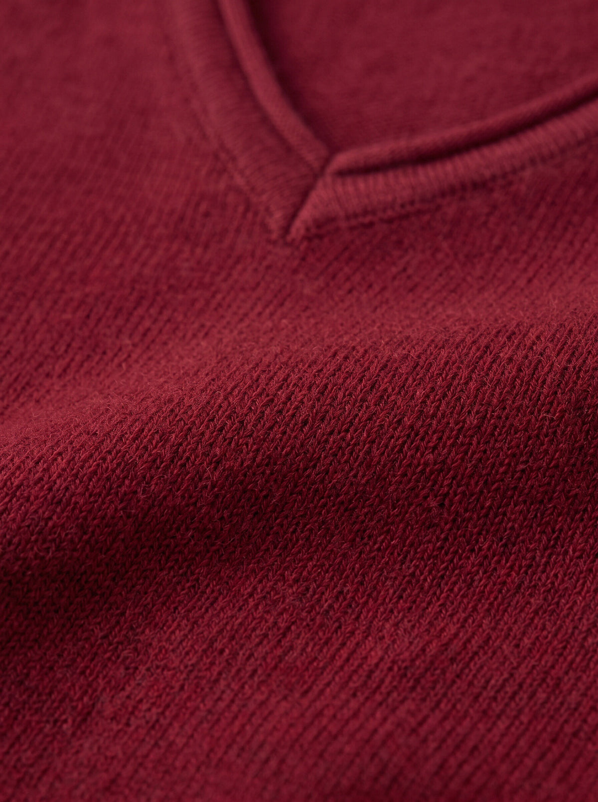 Women’s V-Neck Lightweight Knit Jumper – Long Sleeve Soft Fine Knit Pullover Top