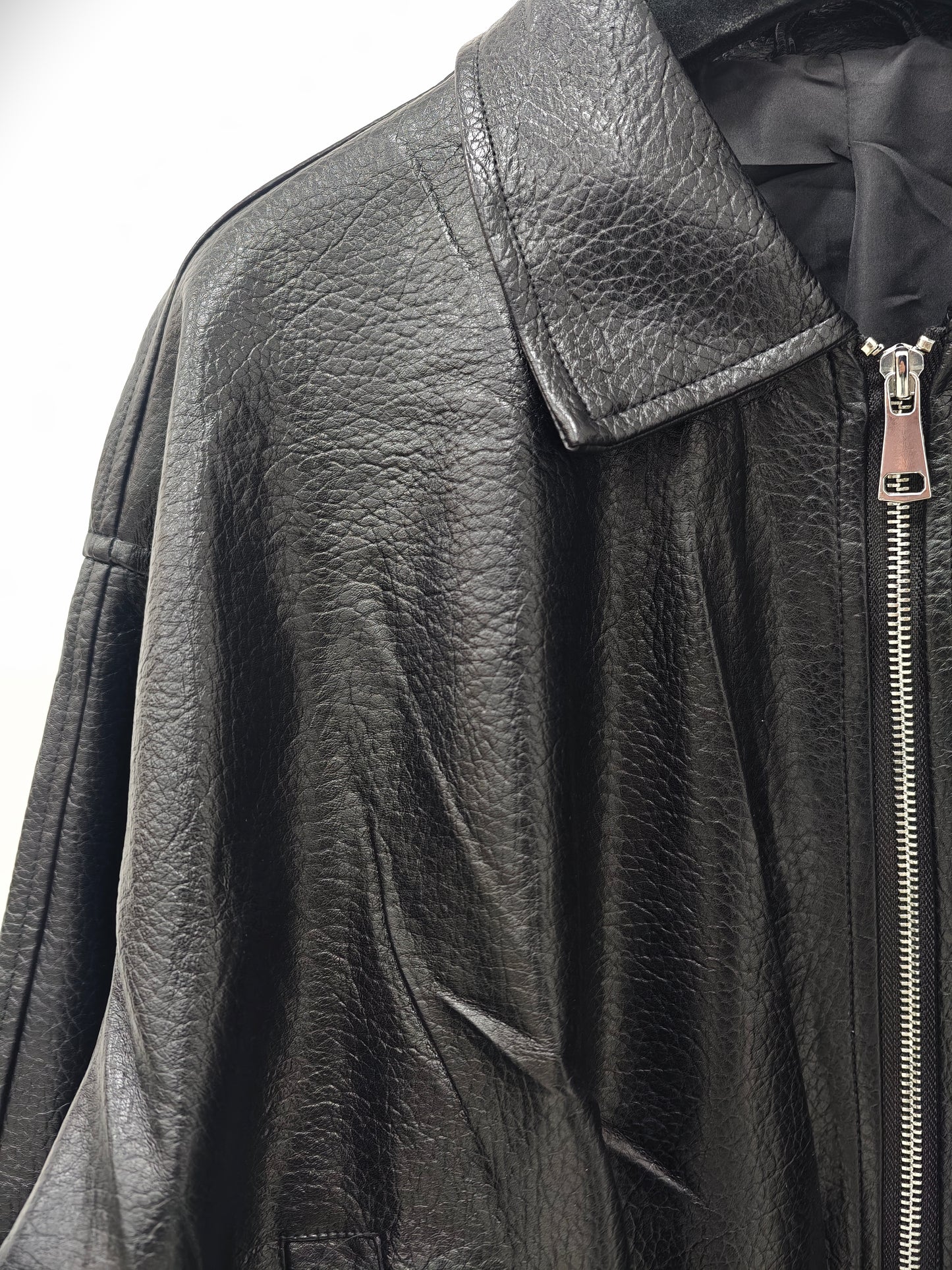 Zayla Women’s Black Faux Leather Cropped Jacket – Oversized Zip-Up Short Coat, Minimalist Fall Winter Outerwear