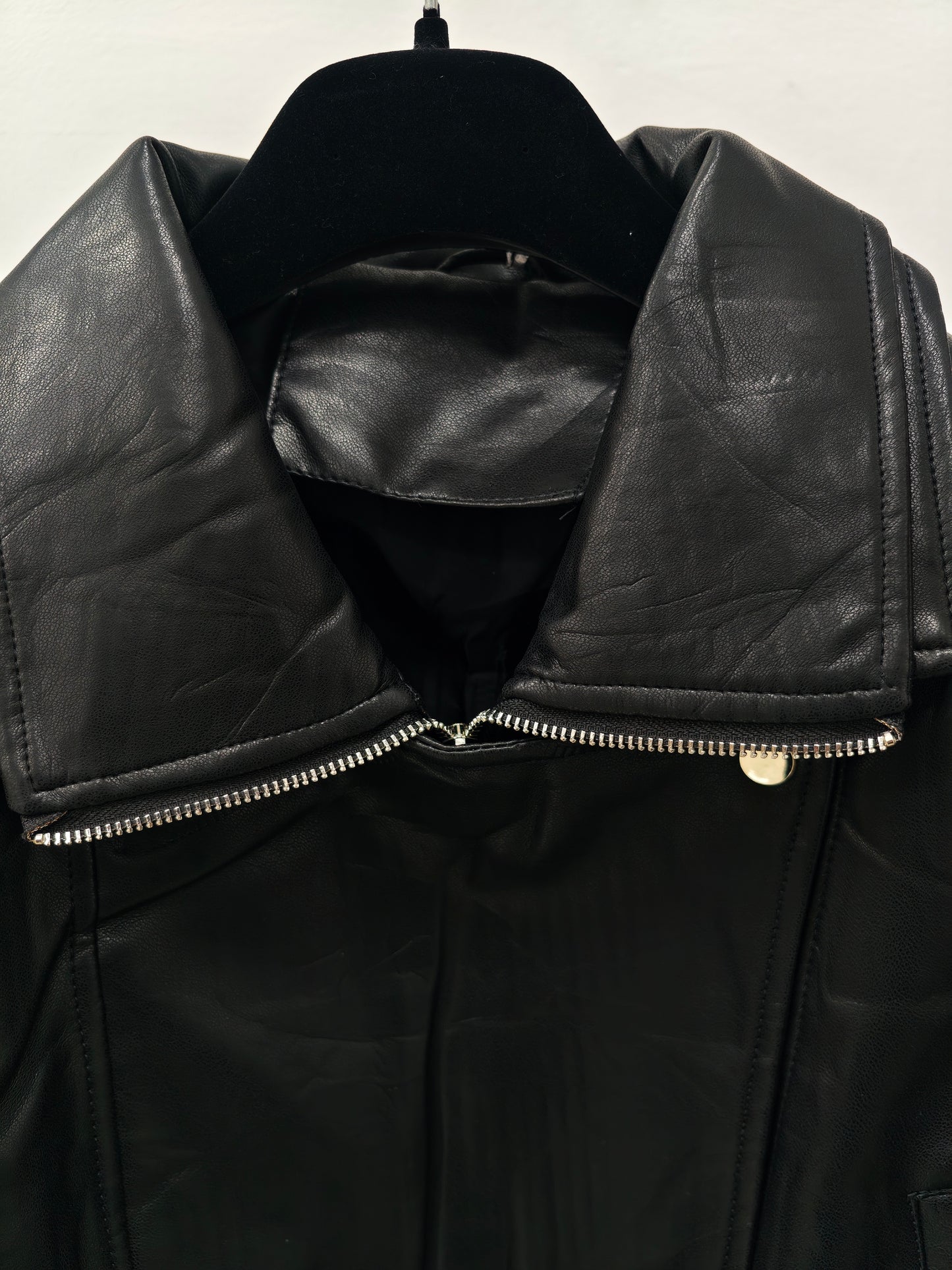 Women’s Faux Leather Bomber Jacket – Oversized Zip-Up Jacket with Belted Hem, Minimalist Street Style Outerwear