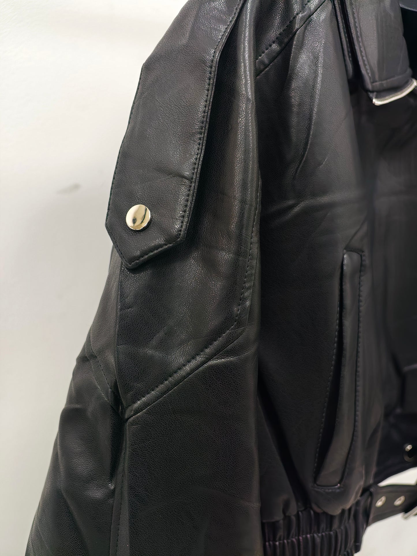 Women’s Faux Leather Bomber Jacket – Oversized Zip-Up Jacket with Belted Hem, Minimalist Street Style Outerwear