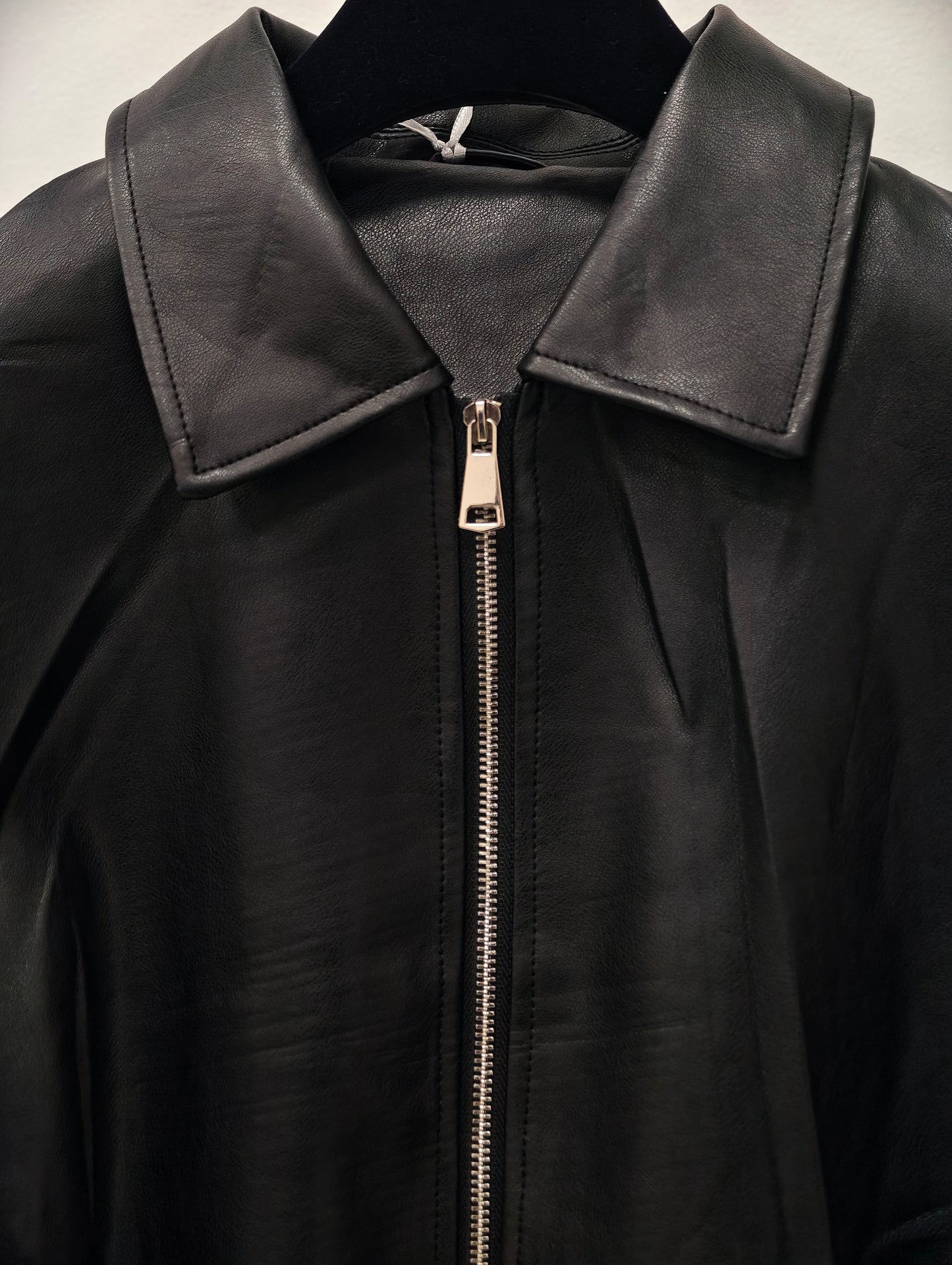 Women’s Faux Leather Bomber Jacket – Oversized Zip-Up Jacket with Belted Hem, Minimalist Street Style Outerwear