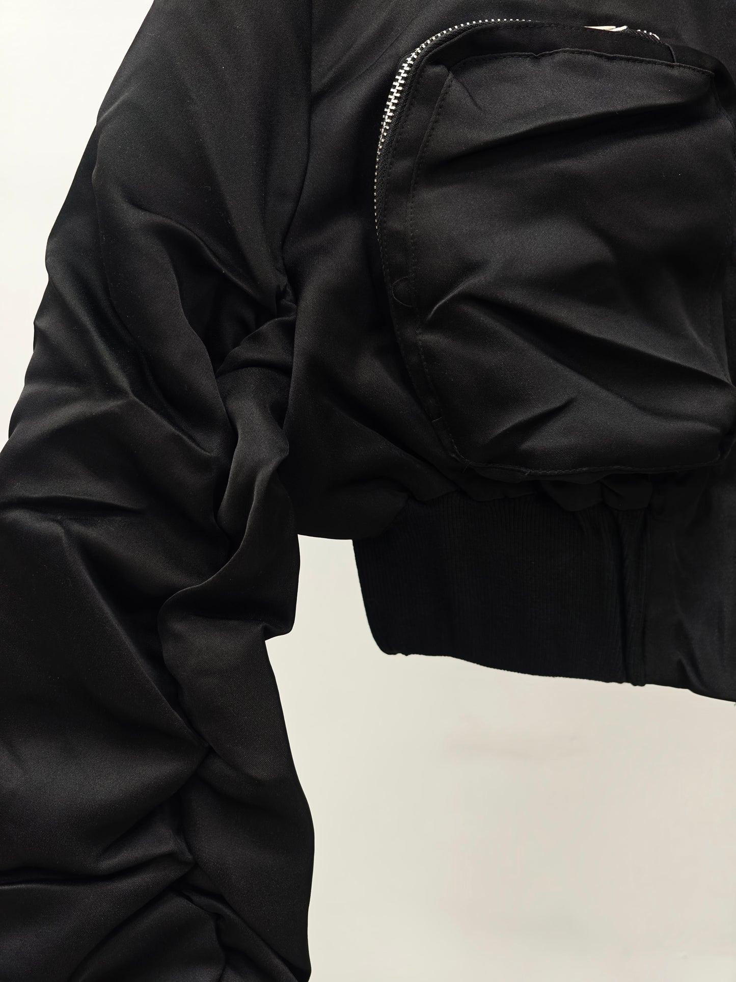 Women’s Cropped Bomber Jacket – Zip-Up Utility Pocket Jacket