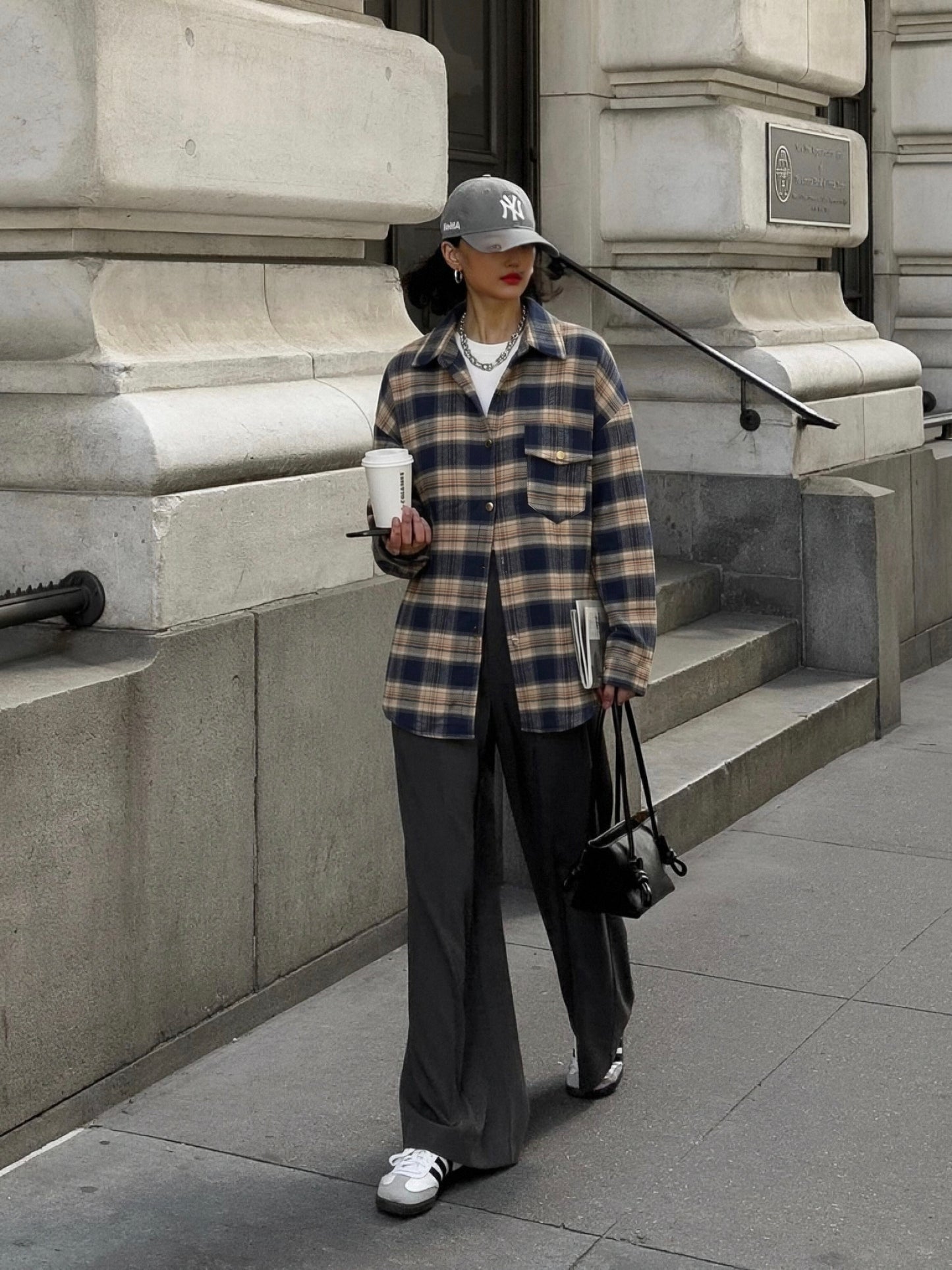 Women’s Oversized Plaid Shirt – Casual Check Long Sleeve Button-Up